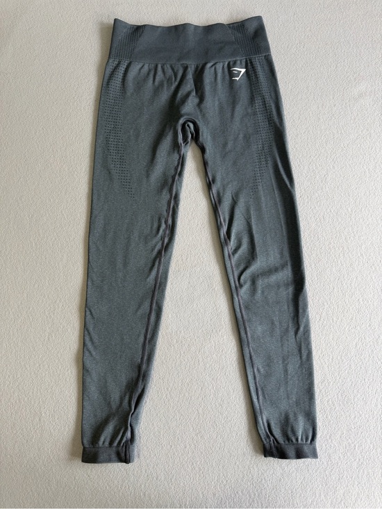 Gymshark Pants - Gymshark Vital Sculpt Seamless High-Waisted Leggings Medium Women’s Gray